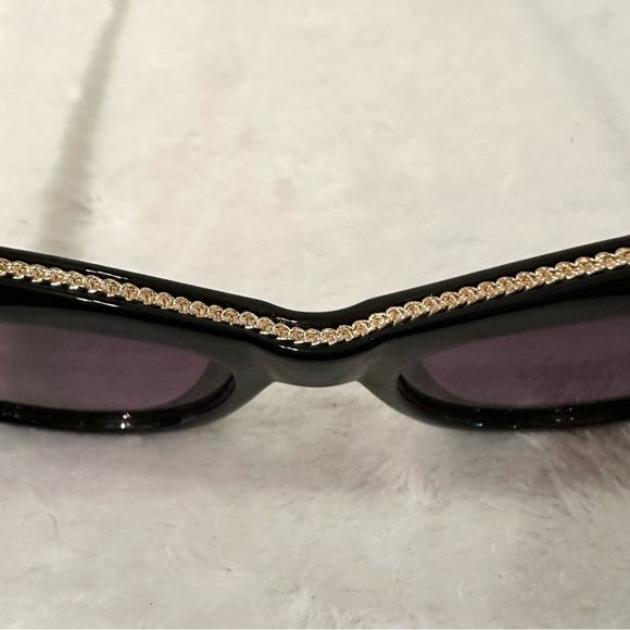 Velvet Lily Sunglasses Black Cat Eye Gold Accent Trim Gray Purple Lenses UV pro